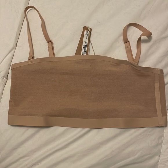 SOLD SKIMS SHEER SCULPT BANDEAU BRA
CLAY medium NWT - Picture 1 of 5